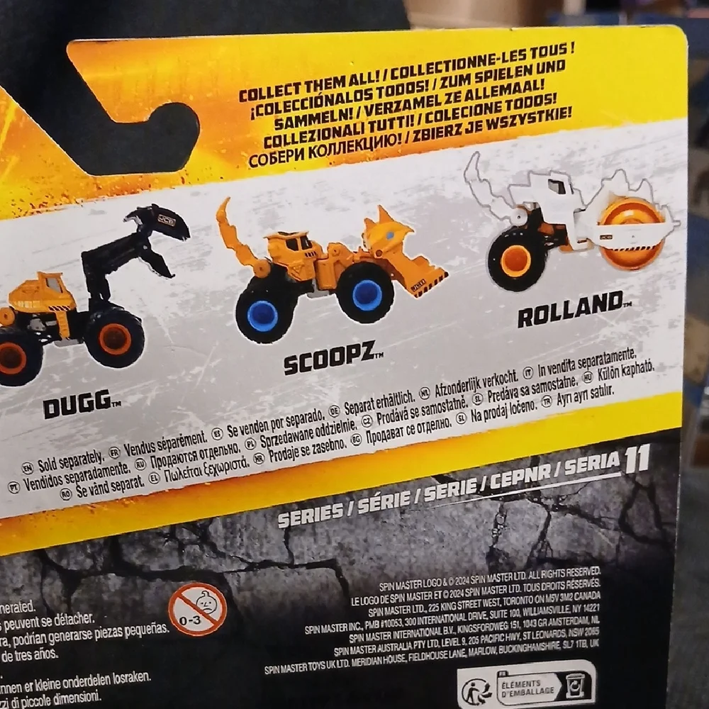 Monster Jam Dirt Squad Dugg Vehicle - Black and Orange